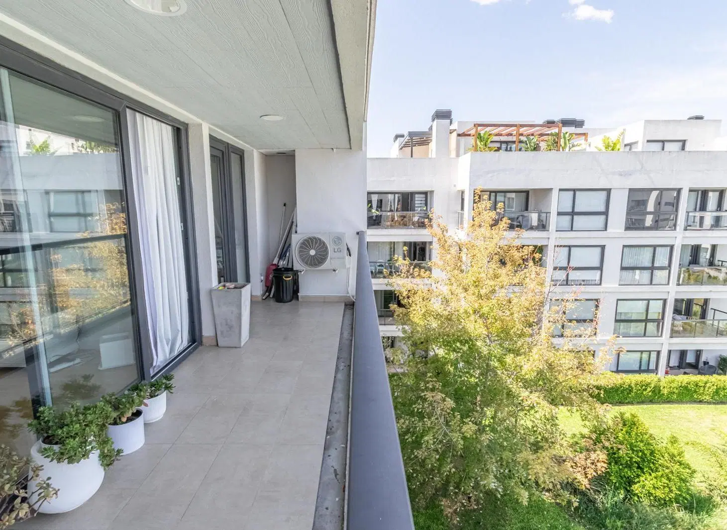 Departamento 4 ambientes a la venta en Villa Sarmiento con cochera 8