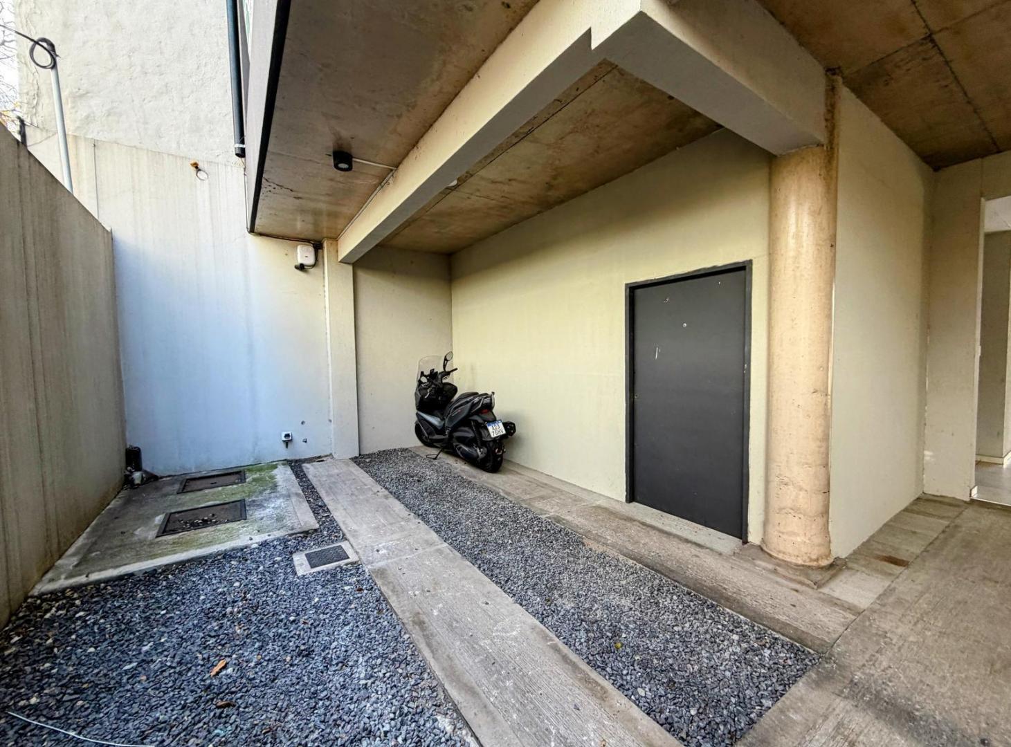 Foto de Departamento de 3 ambientes con terraza, parilla y cochera en Monte, imagen 2