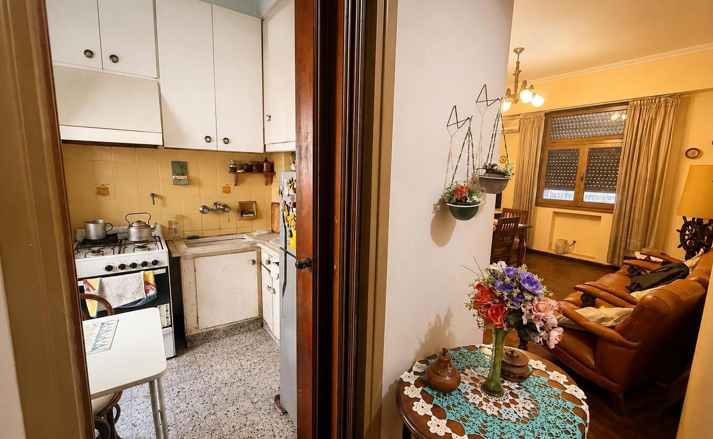 Foto de Departamento en venta 3 ambientes+ dependencia Flores, imagen 5