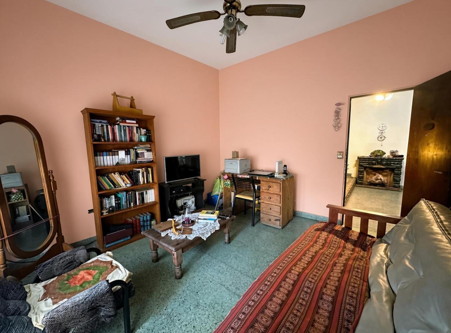 Foto de Casa en Temperley Este 6 AMBIENTES con cochera // APTO CRÉDITO, imagen 4