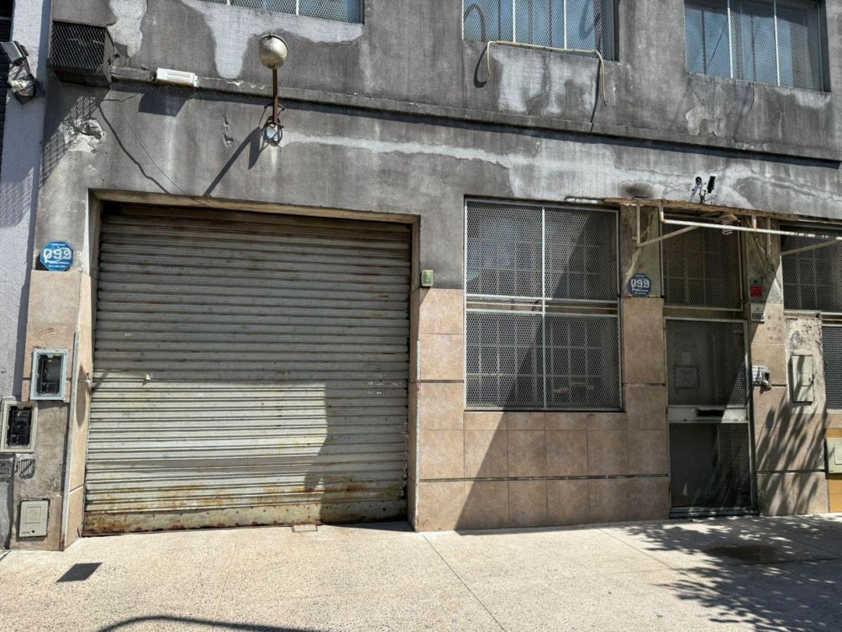 Foto de Venta de Galpón / Deposito doble frente en Mataderos, Capital Federal, imagen 1