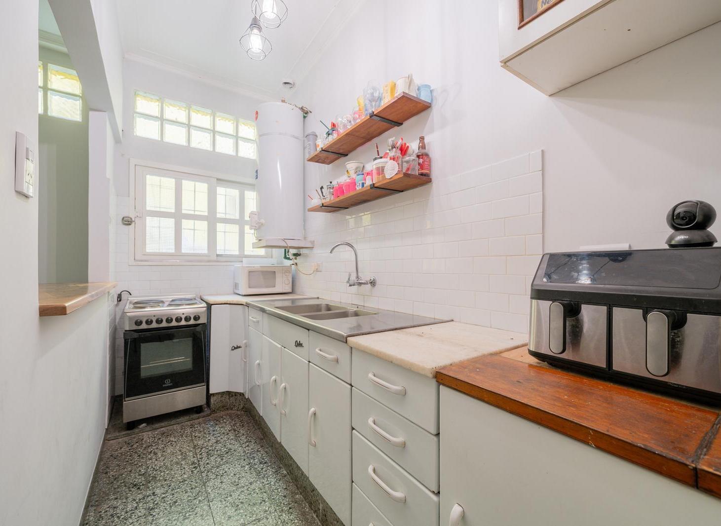 Foto de Venta casa lote propio 5 ambientes con terraza y garage Apta Credito en, imagen 4