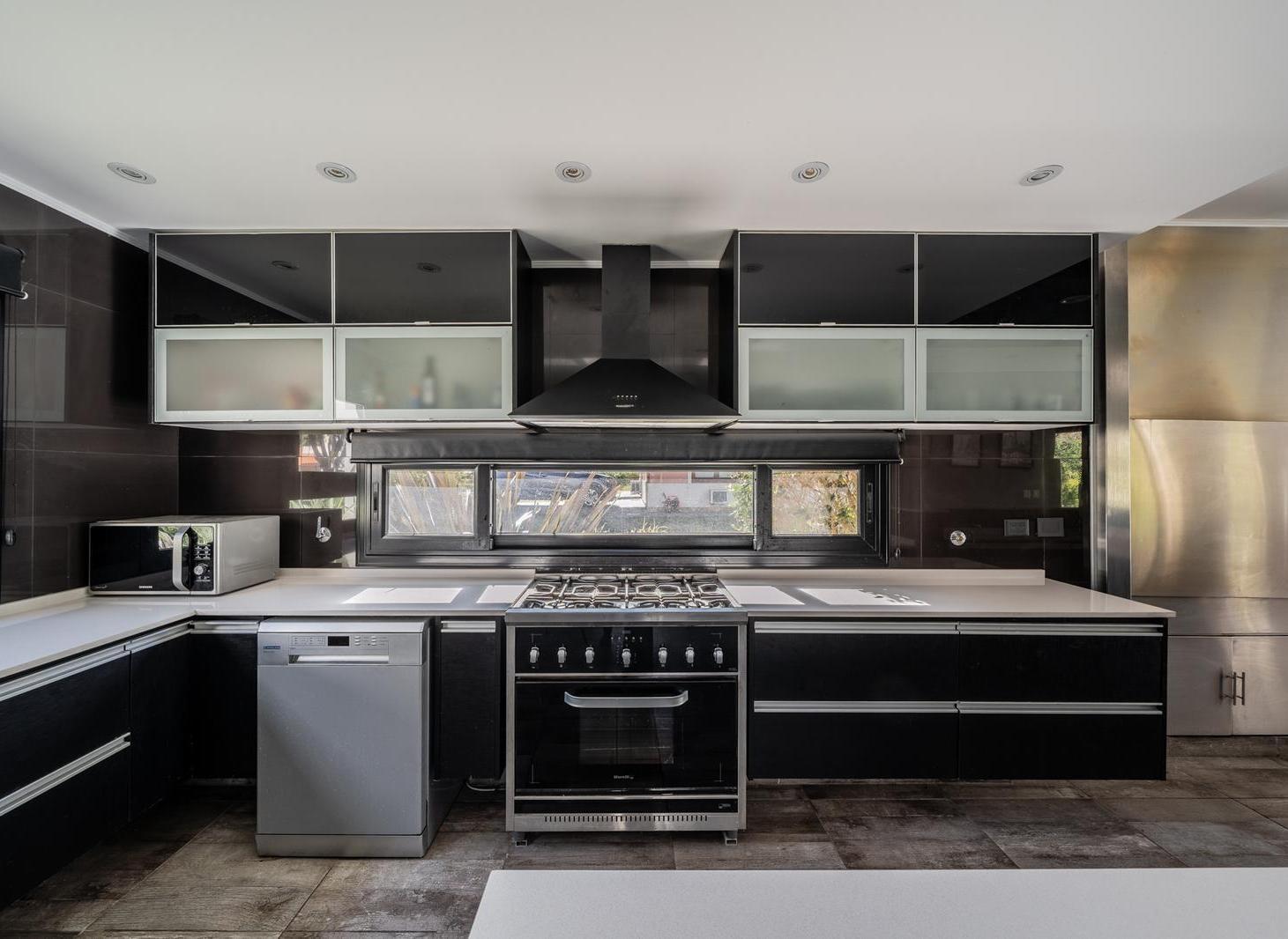 Foto de Venta casa seis ambientes con pileta en barrio Lomas de Fátima, Pilar, imagen 1