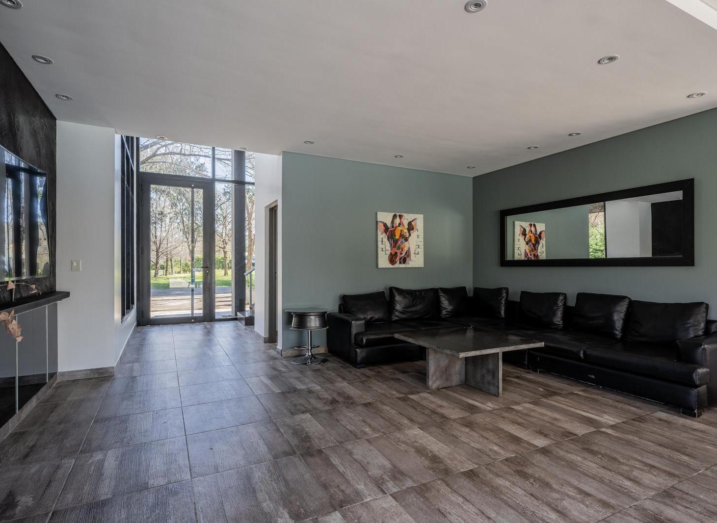 Foto de Venta casa seis ambientes con pileta en barrio Lomas de Fátima, Pilar, imagen 5