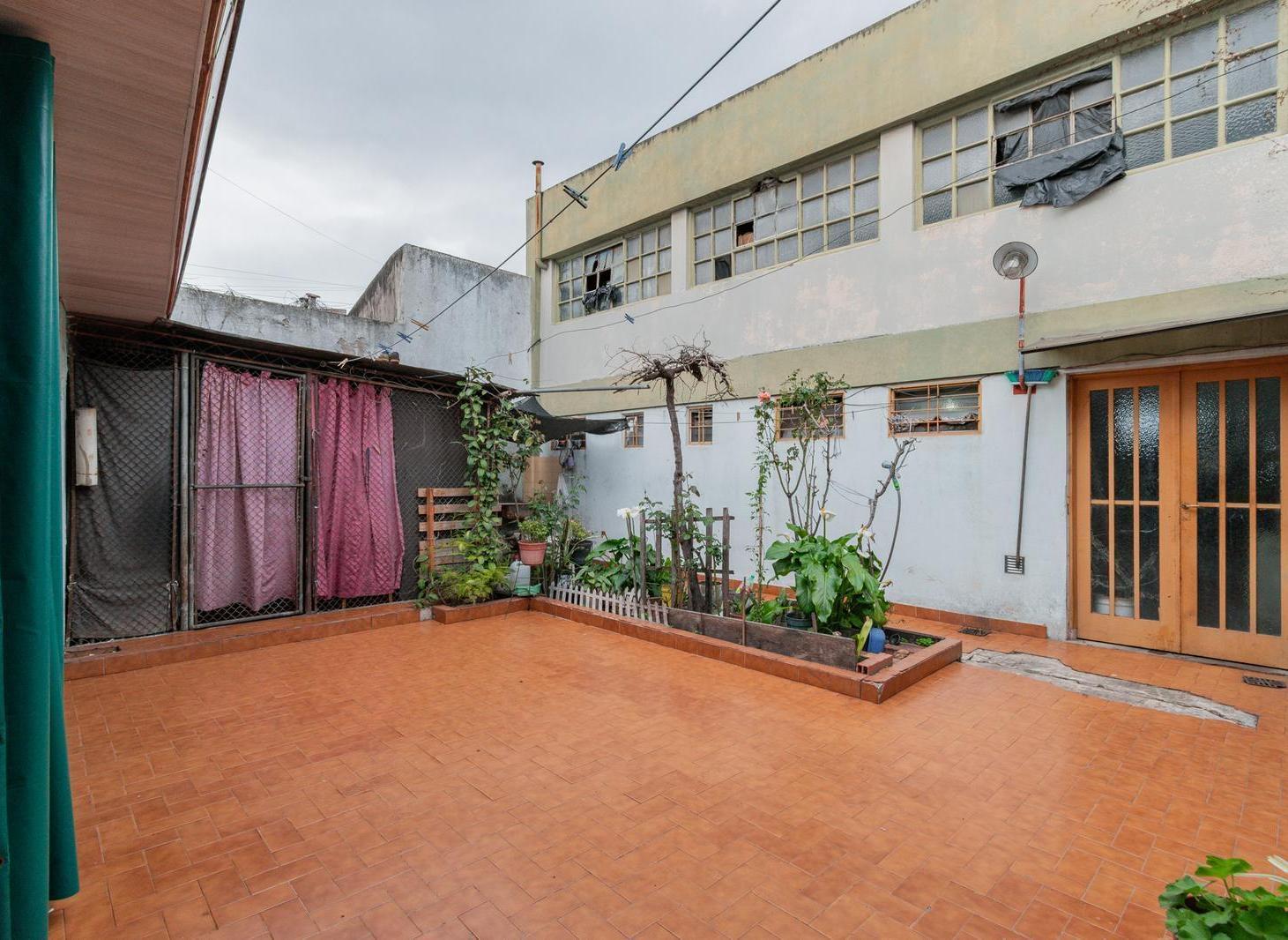 Foto de Galpón en venta con fuerza Motríz y oficinas, Gerli, Lanús Este, imagen 1