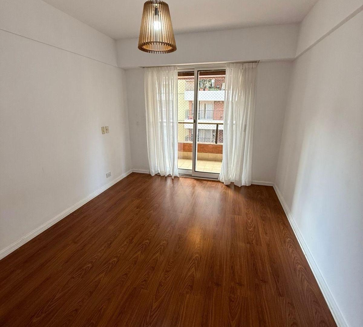 Foto de 4 Alquiler ambientes dep de lujo con Cochera y Balcon en Palermo Chico, imagen 2