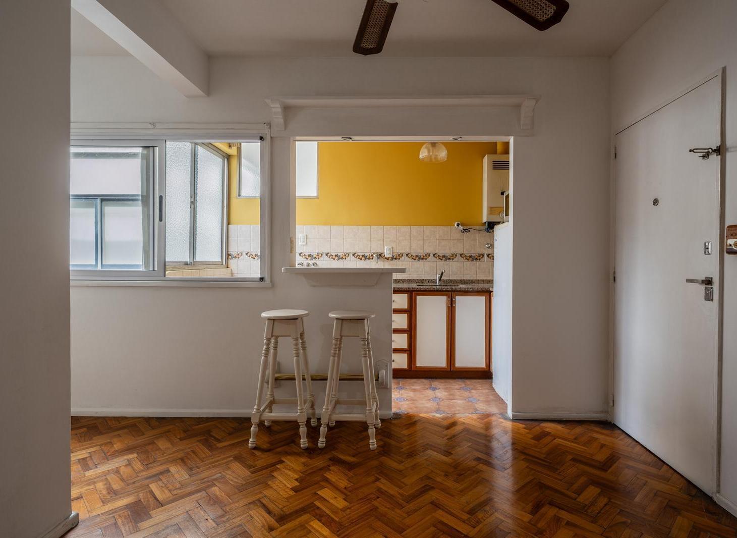 Foto de Venta departamento dos ambientes en bajo Belgrano, imagen 5