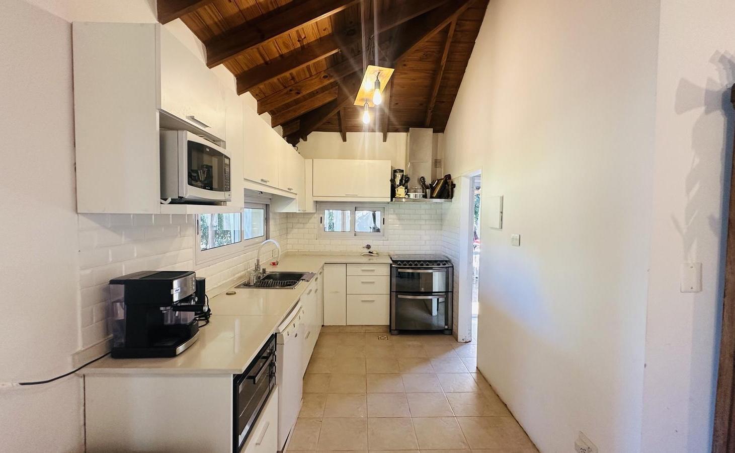 Foto de Casa 5 Ambientes con piscina en Barrio La Pradera, imagen 4