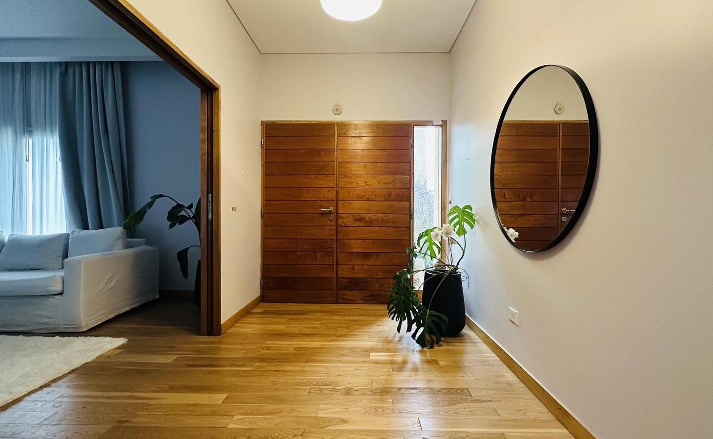 Foto de Casa 6 Ambientes con Piscina - Barrio Santa Guadalupe, imagen 2