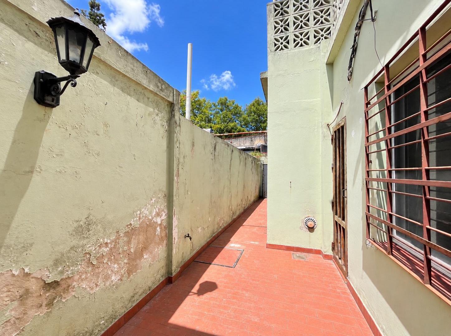 Foto de PH Casa interna en Temperley Oeste 4 ambientes con patio y terraza, imagen 4