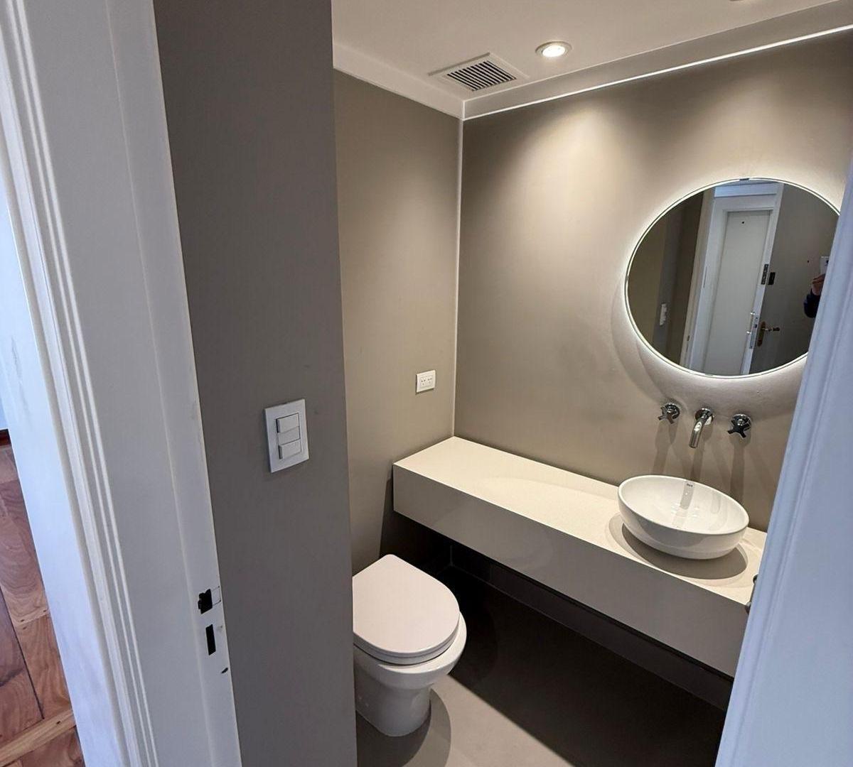 Foto de 4 Alquiler Venta ambientes dep de lujo con Cochera y Balcon en Palermo, imagen 2