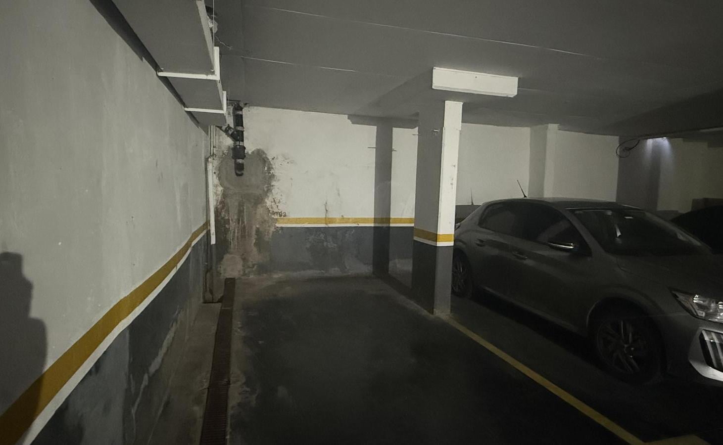 Foto de Cochera + baulera en alquier seguridad 24hs Palermo, imagen 3