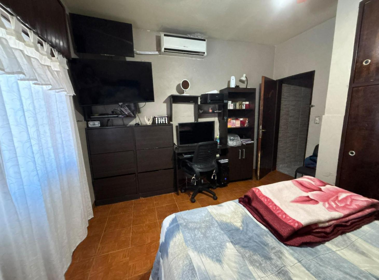 Foto de Casa 4 ambientes - Pontevedra - Cochera - parrilla - VENTA, imagen 4