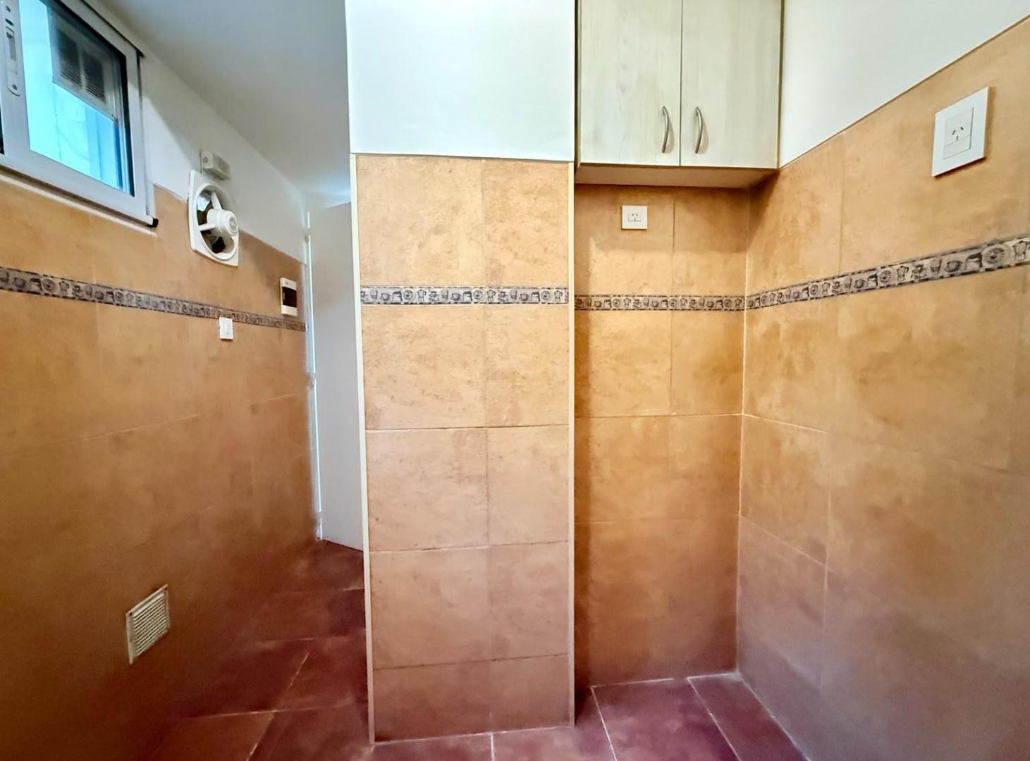 Foto de Alquiler departamento 2 ambientes con 2 patios en Balvanera, imagen 5