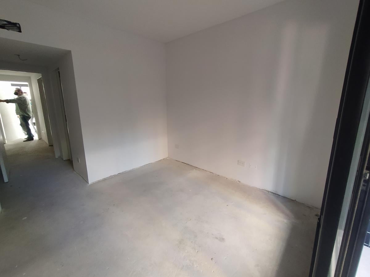 Foto de depto caballito seminuevo 4 ambientes con patio propio cochera, imagen 5