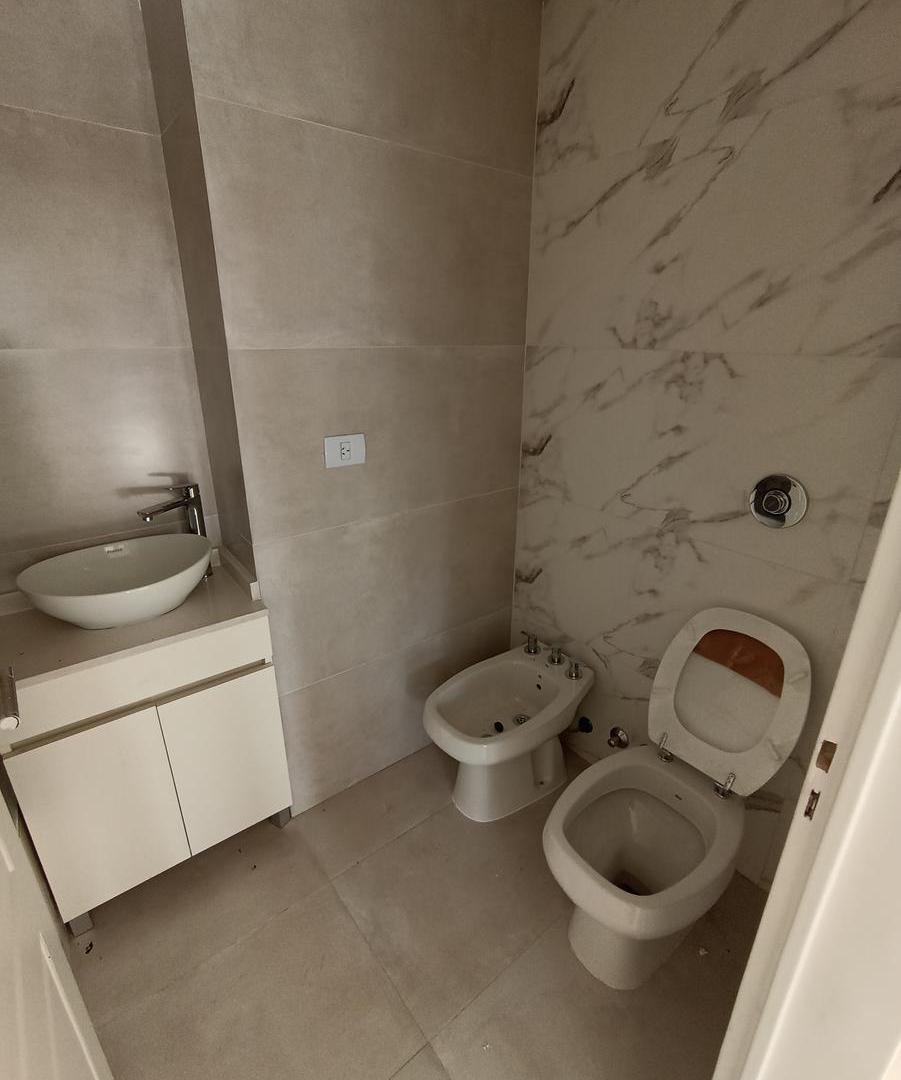 Foto de Semipiso a estrenar 4 ambientes full amenities cochera baulera, imagen 2