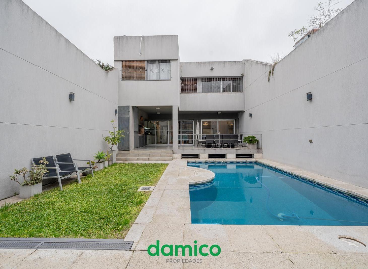 Foto de Casa con pileta en Parque Patricios, imagen 1