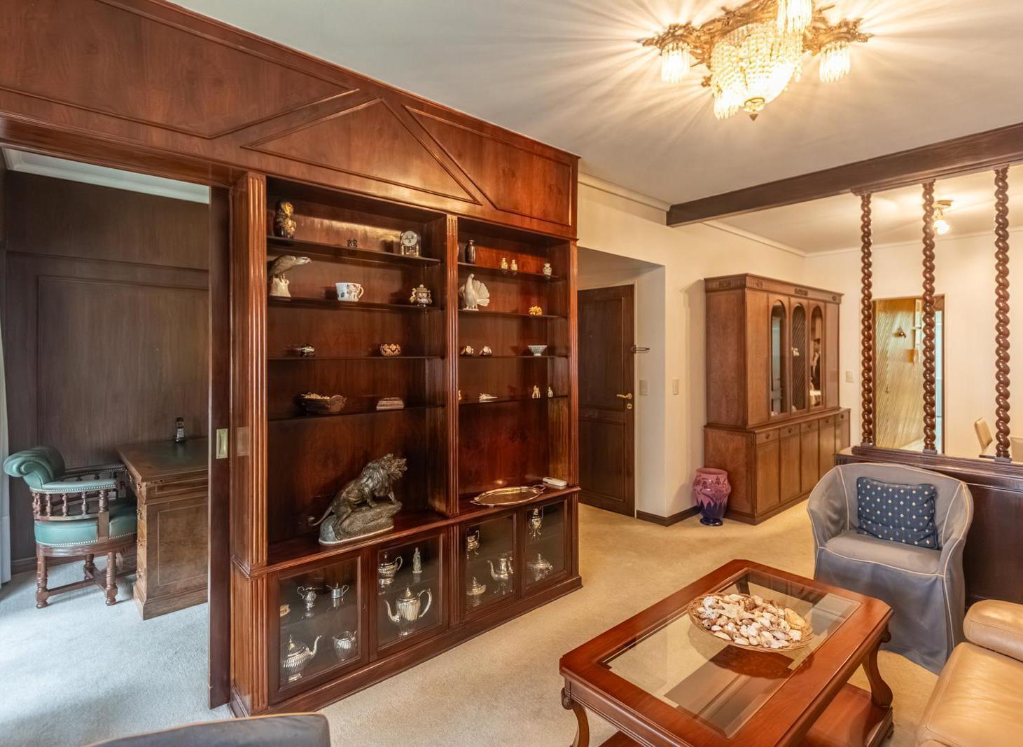Foto de Departamento · Venta · 4 ambientes · Cochera · Piso alto · Dependencia, imagen 3