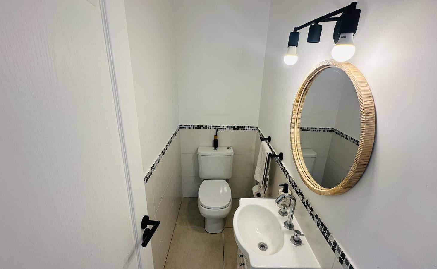Foto de Casa 5 Ambientes con piscina - Barrio Santa Guadalupe, imagen 3