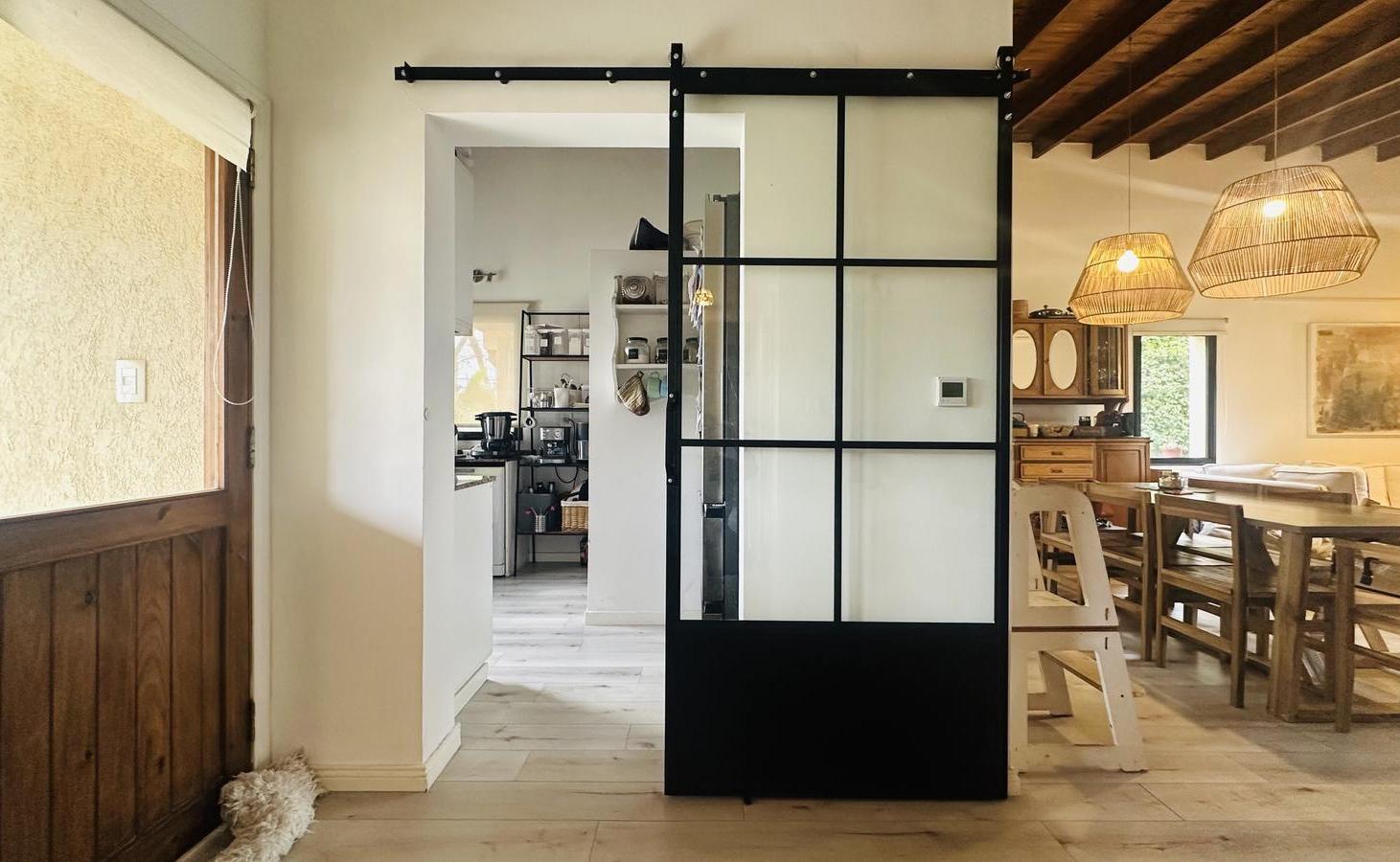 Foto de Casa 4 Ambientes con pisicna - Barrio Santa Guadalupe, imagen 2