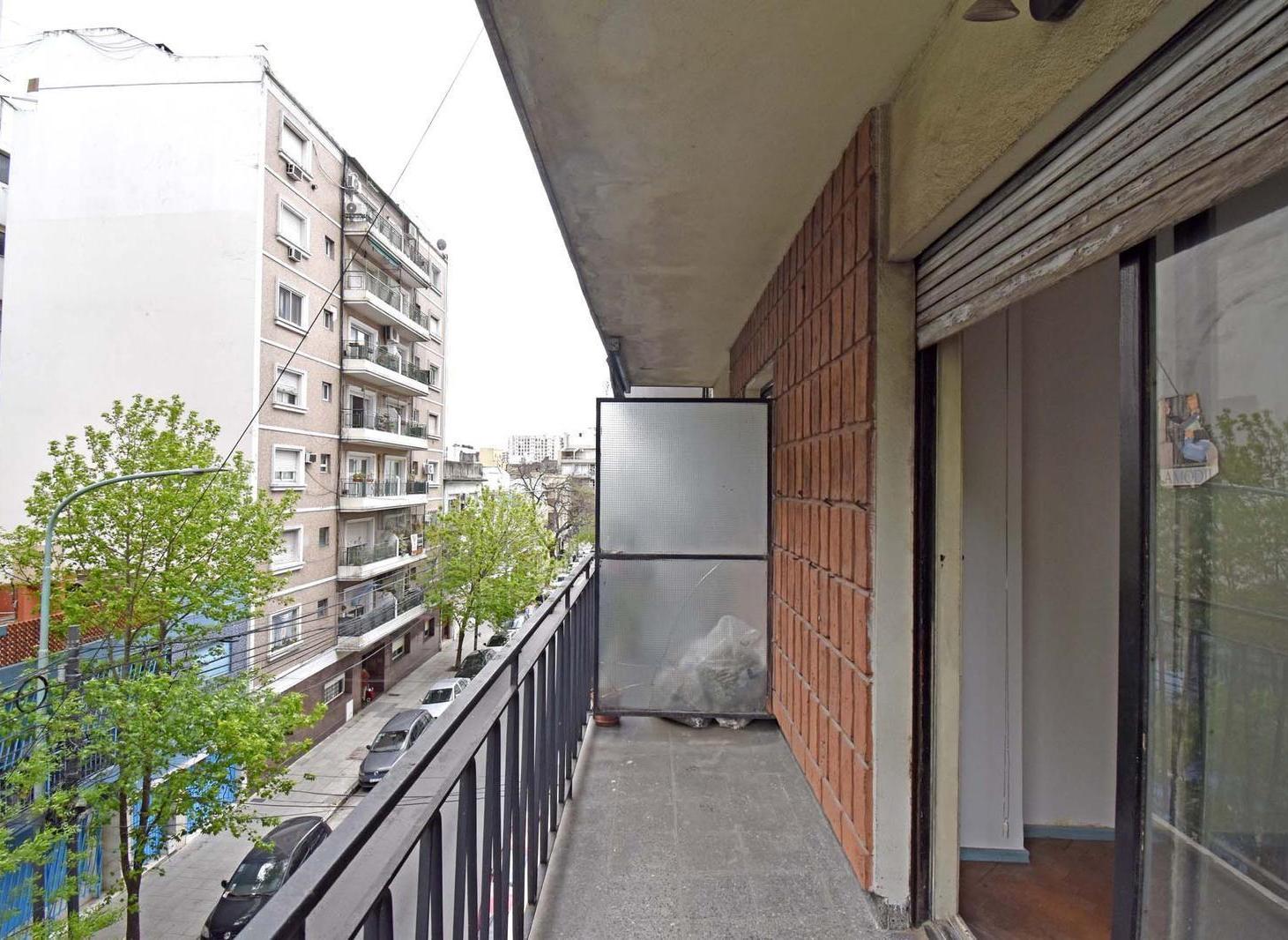 Foto de Departamento en venta, 2 ambientes, al frente, Almagro, imagen 1