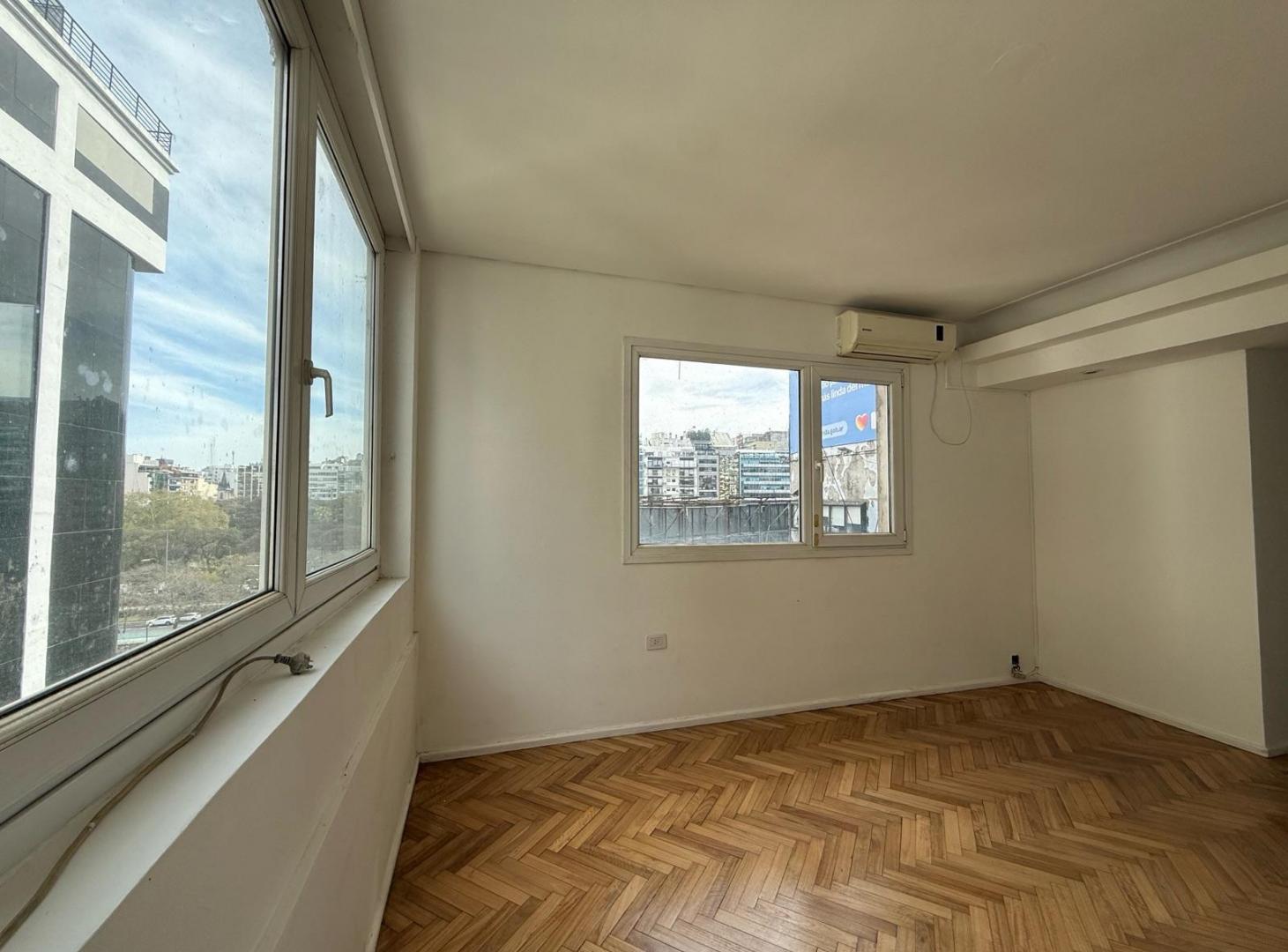 Foto de Departamento en venta dos ambientes en Retiro con vista a 9 de Julio, imagen 2