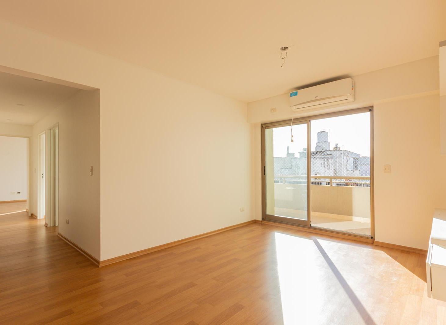 Foto de Venta Departamento 4 ambientes c/ cochera doble. Caballito, imagen 3