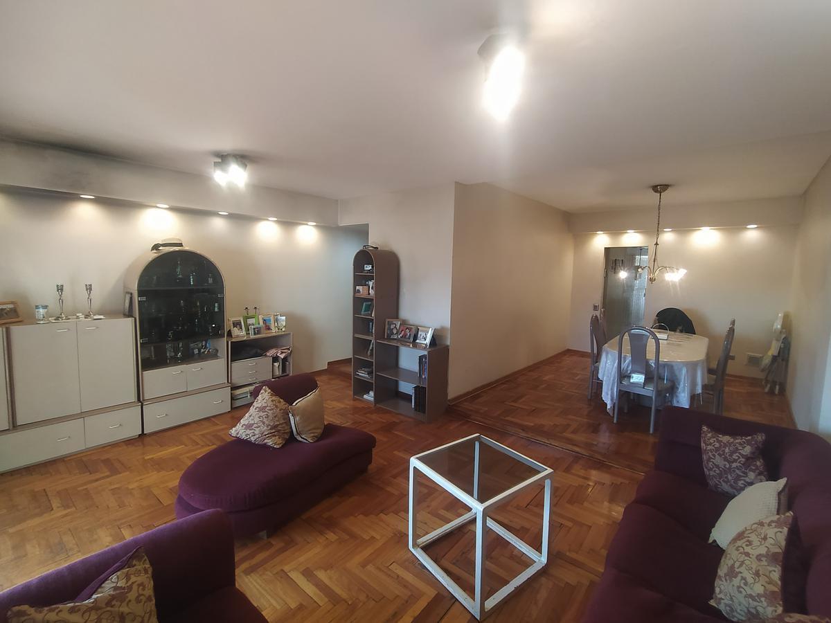 Foto de Depto 4 ambientes con dependencia 4 baños COCHERA, imagen 2