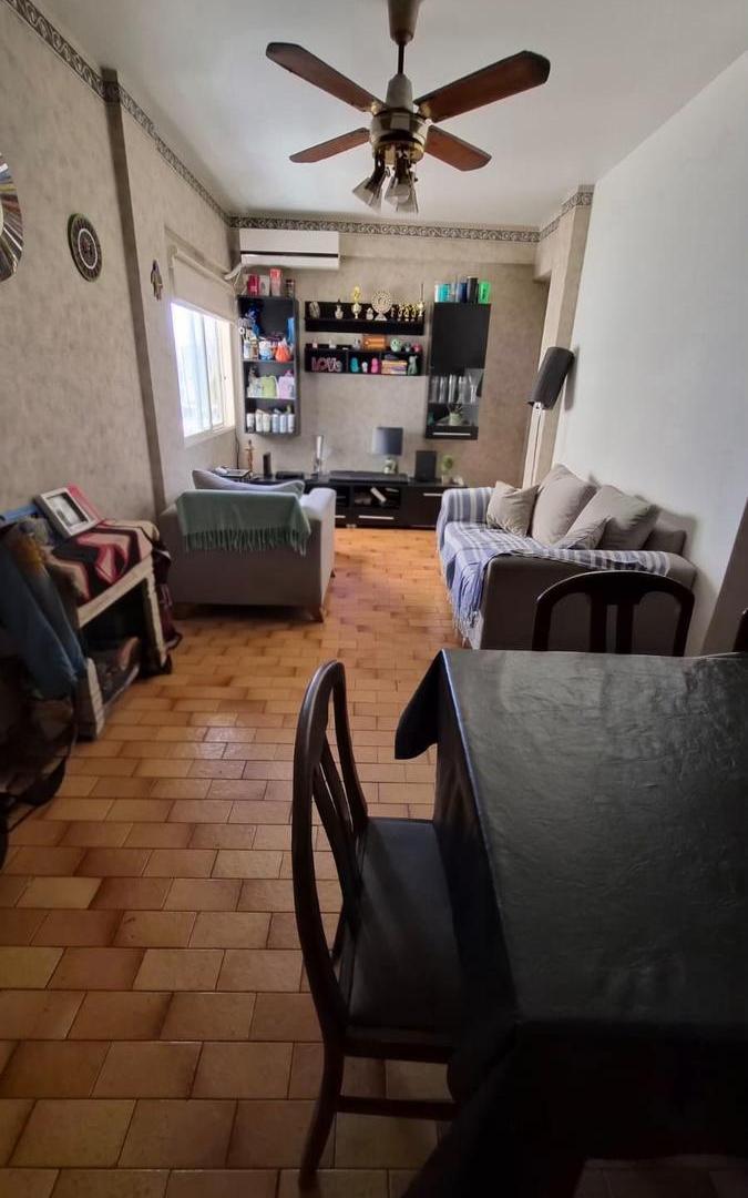 Foto de VENTA DEPARTAMENTO 3 AMBIENTES EN PARQUE PATRICIOS CON COCHERA, imagen 1