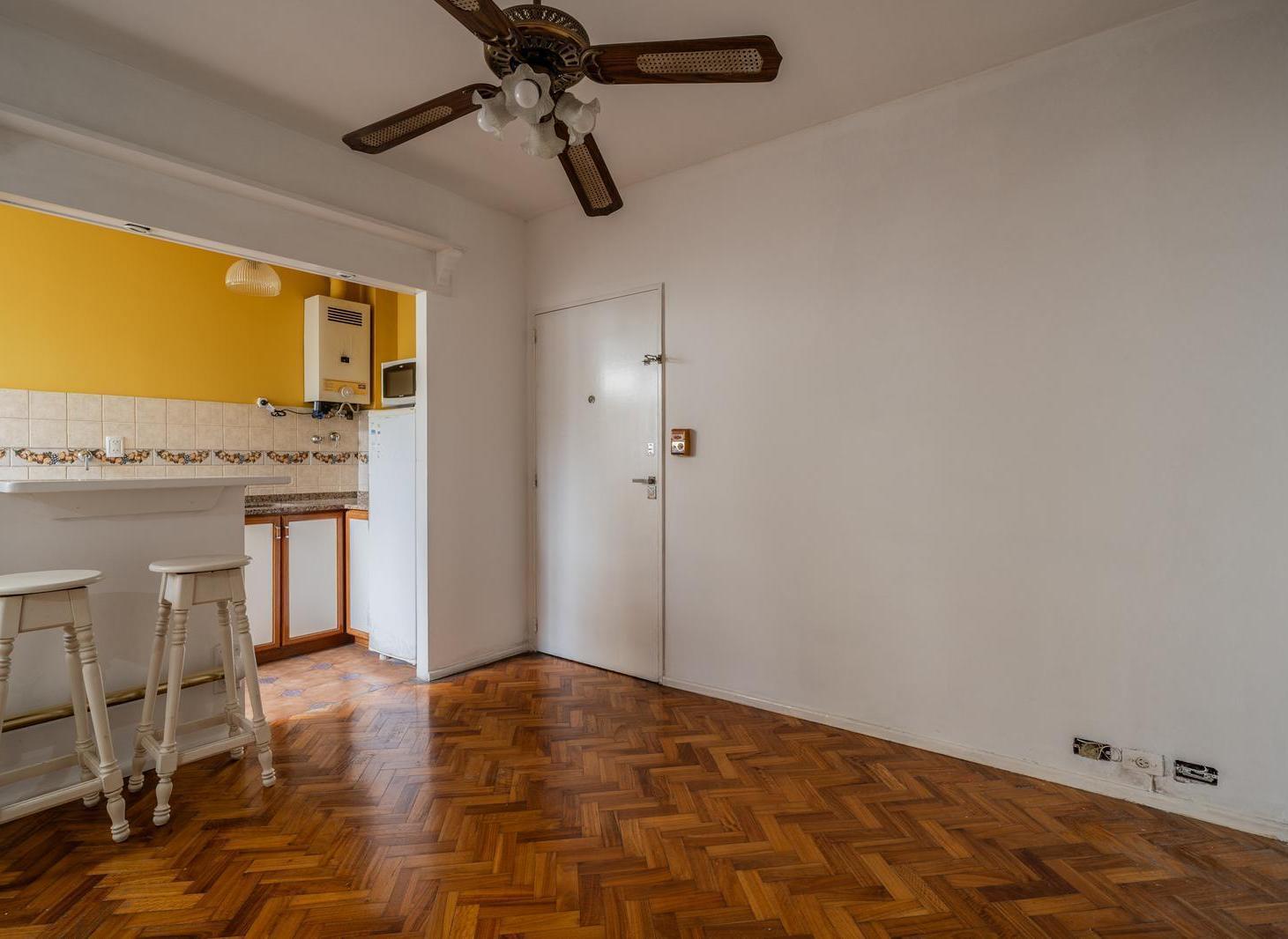 Foto de Venta departamento dos ambientes en bajo Belgrano, imagen 5
