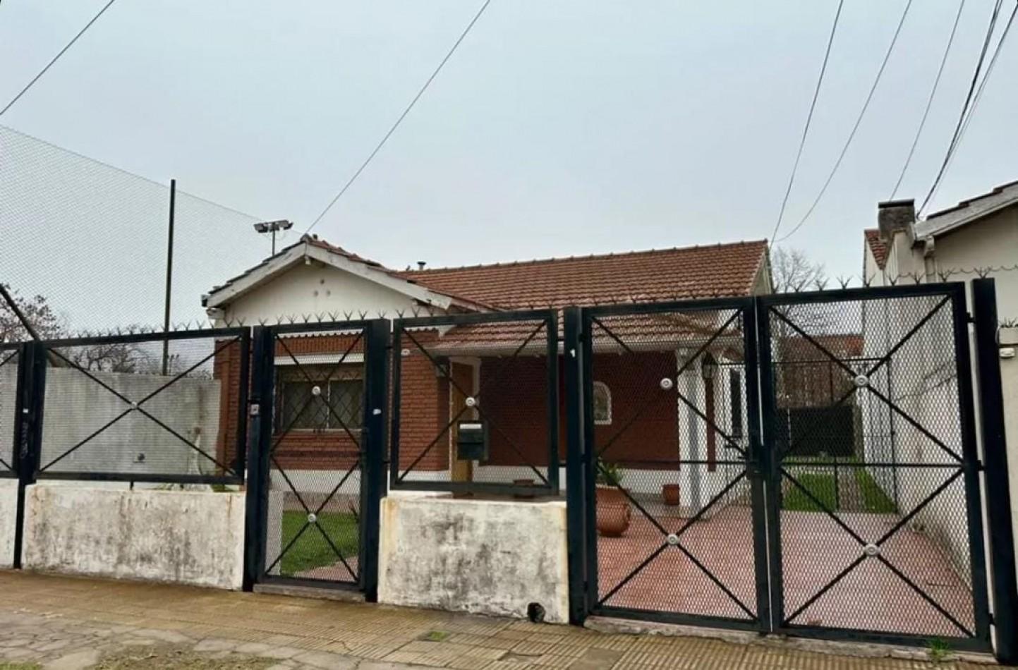 Foto de CASA 3 AMBIENTES EN SAN MIGUEL APTA CREDITO, imagen 2