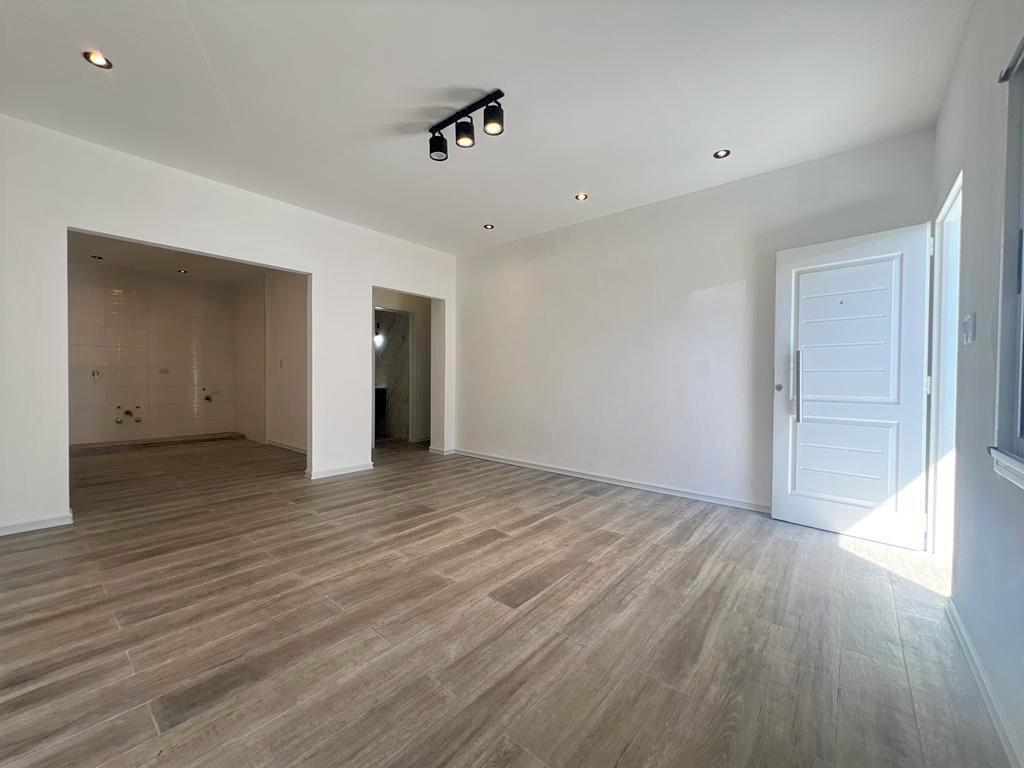 Foto de Departamento en San Justo Centro - 2 dormitorios - Cochera - APTO, imagen 3