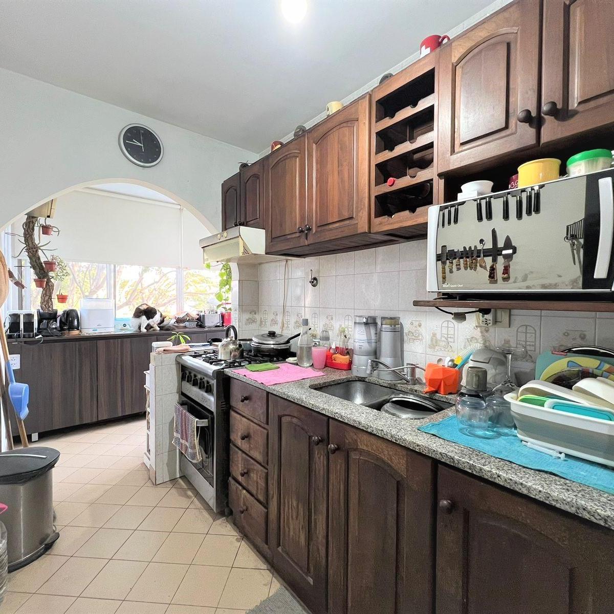 Foto de Departamento 4 ambientes en Ciudad Evita - cochera cubierta, imagen 4