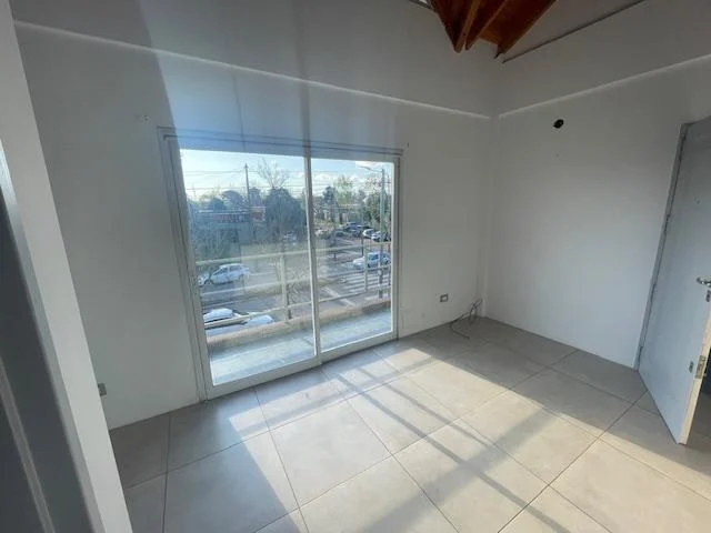 Local comercial / Oficina en Ciudad Evita 4