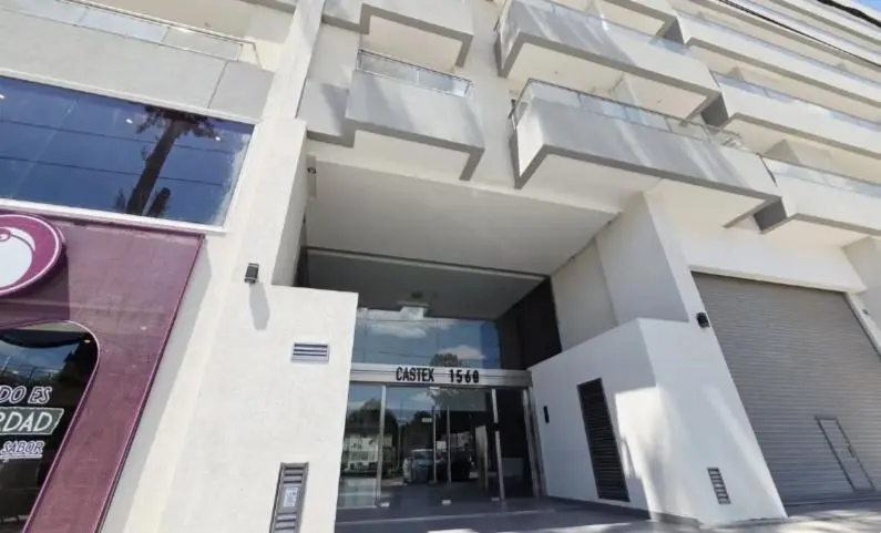 Alquiler Departamento 2 ambientes en Canning Center - con cochera y balcon 2