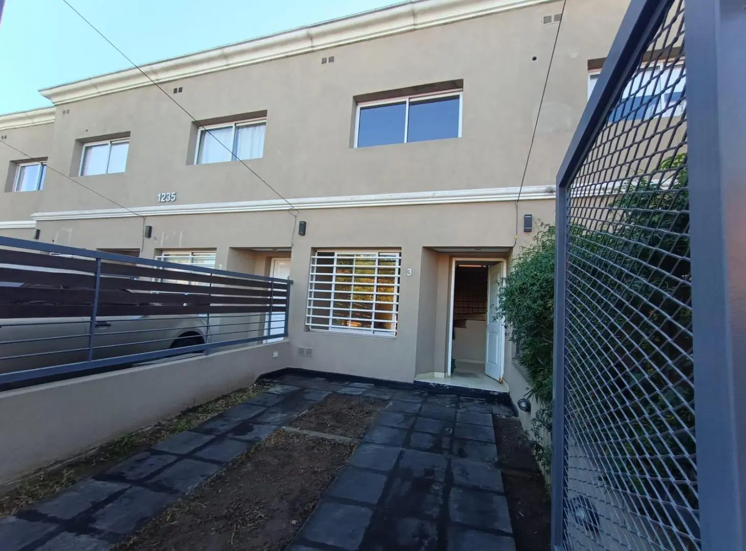Casa Duplex en Alquiler en Ciudad Evita - 2 dormitorios - Cochera 4