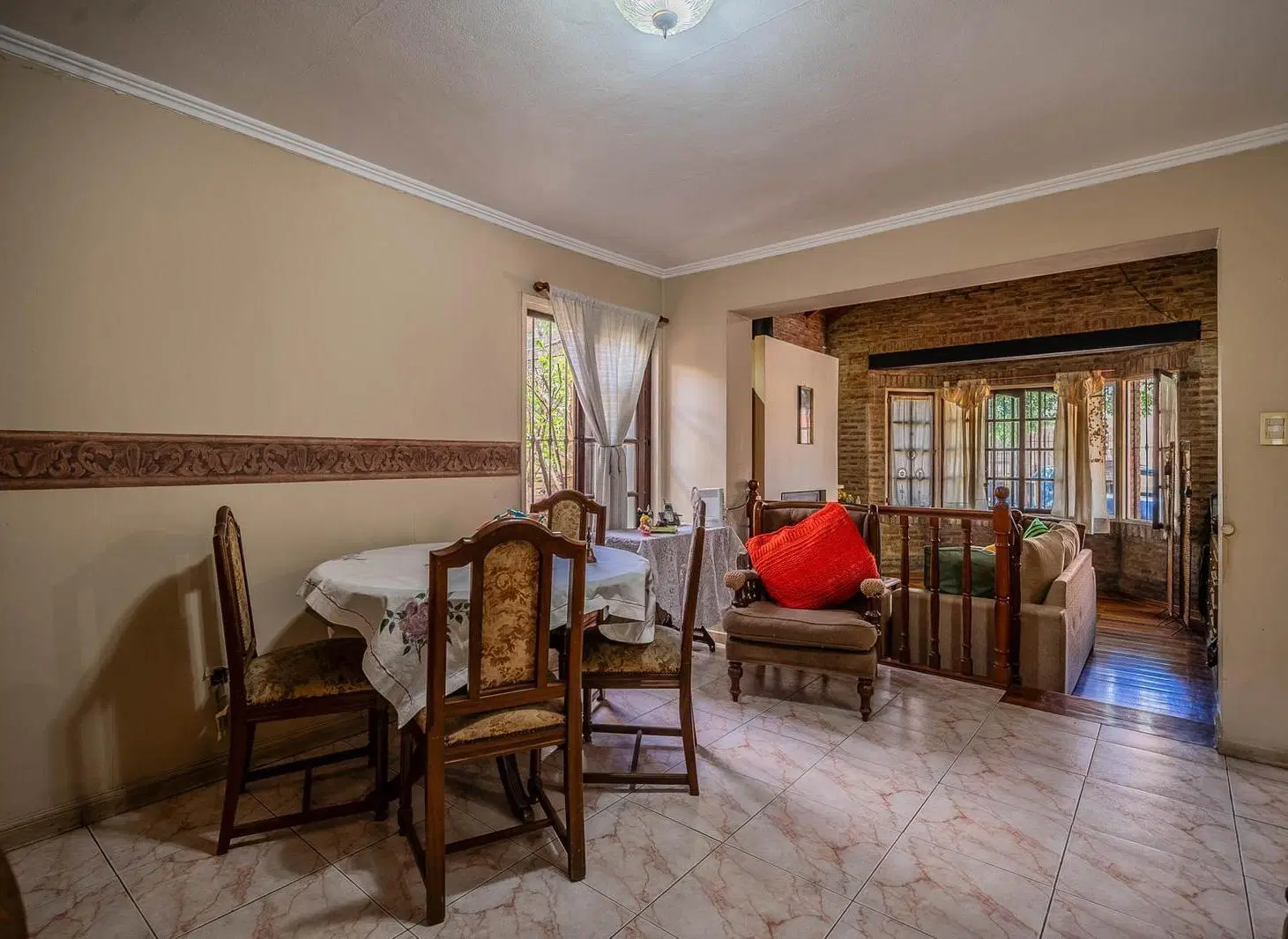 Casa en venta de 3 dormitorios con pileta en Ciudad Evita 5