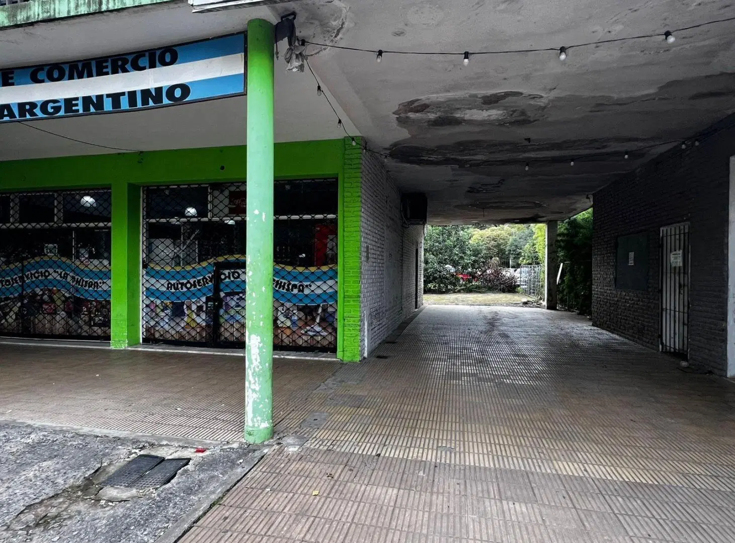Local en Ciudad Evita 4