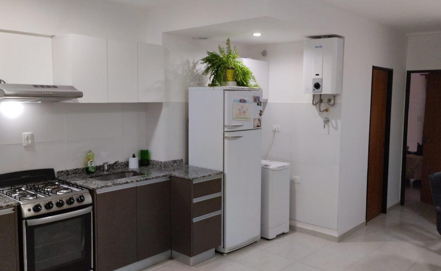Foto de Departamento con balcon - Ciudad Evita - 2 dormitorios - Apto credito, imagen 1