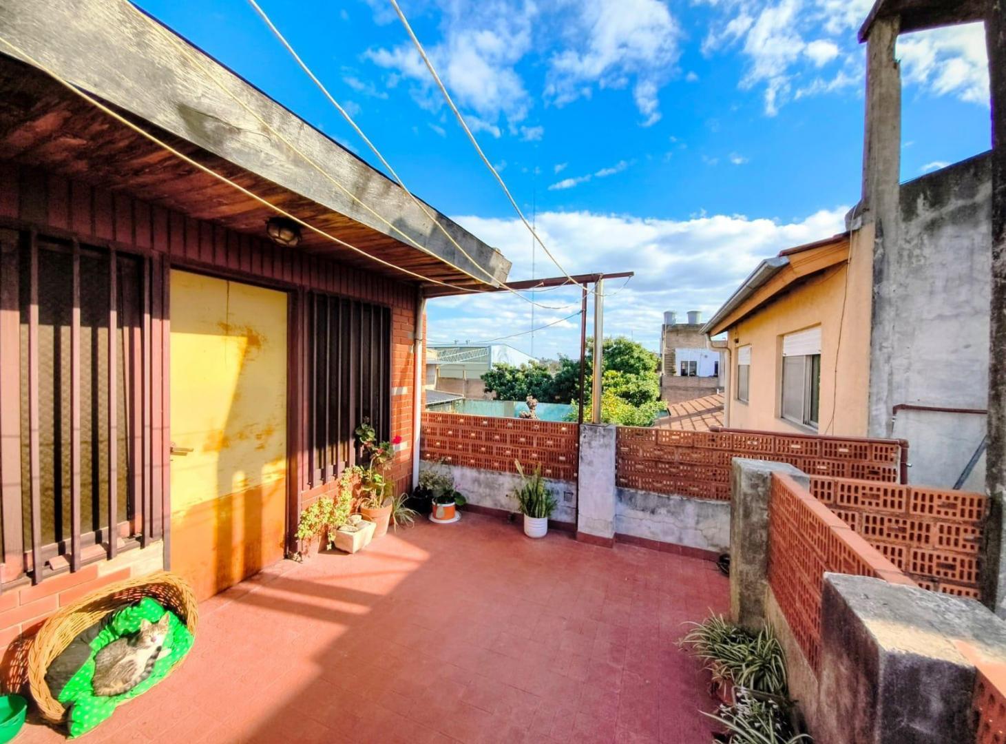 Foto de Casa en Isidro Casanova, imagen 3