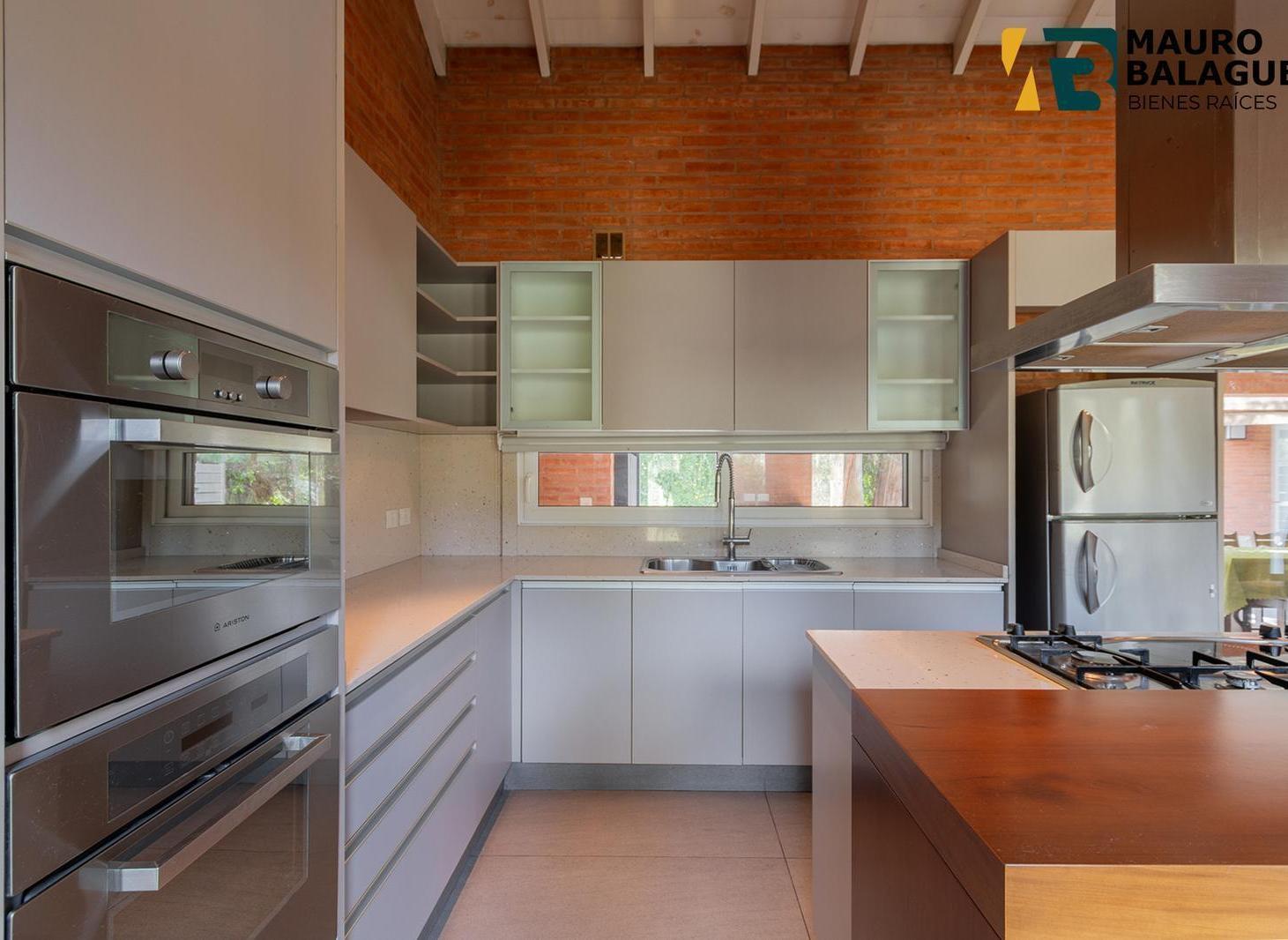 Foto de Venta de casa en La Deseada, imagen 4