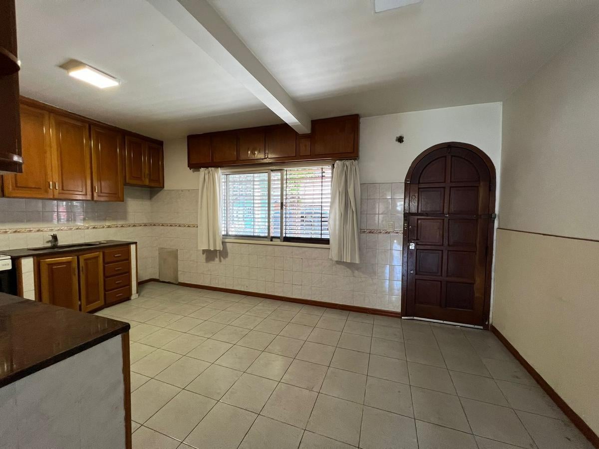 Foto de Alquiler Casa - Villa Lugano - 1 dormitorio y cochera -, imagen 3