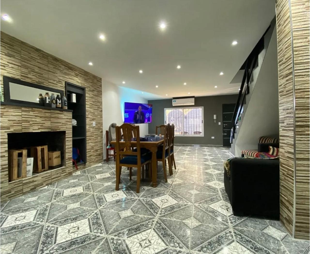 Foto de Alquiler Casa en Ciudad Evita - 4 dormitorios, imagen 4
