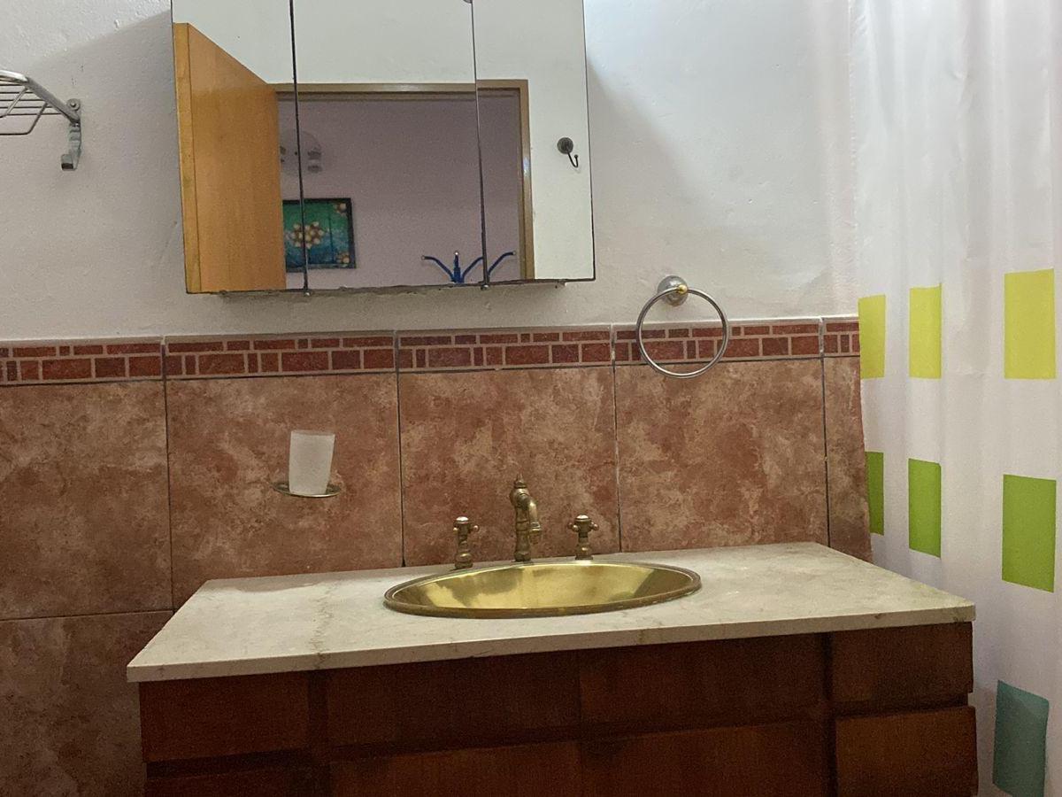 Mar del Tuyu, 2 Casas en 96 y 7 1