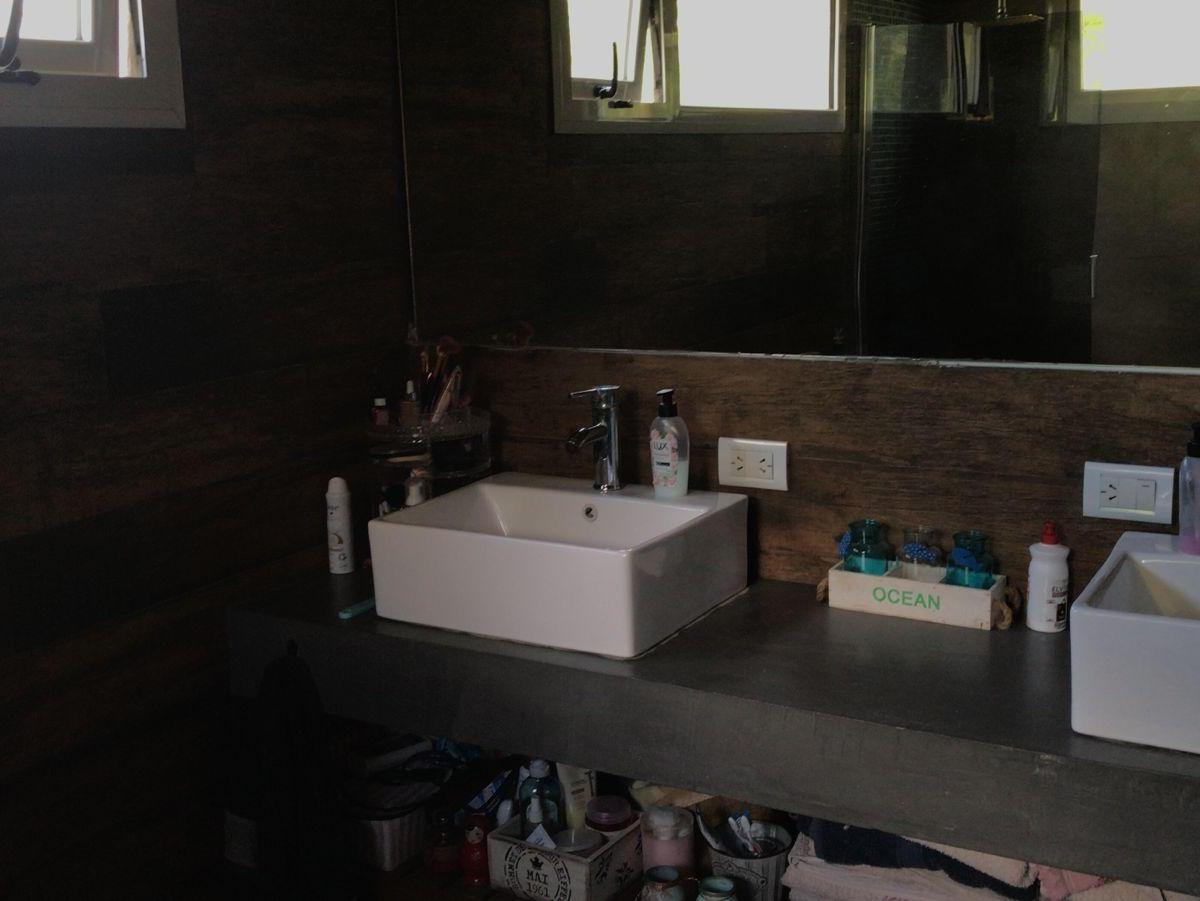 Hermosa casa con piscina con y Dpto de 2 amb. Costa del Este