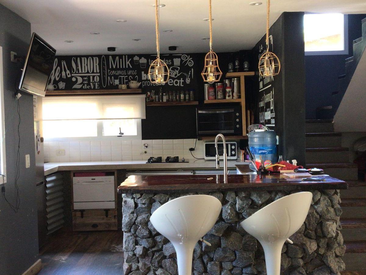 Foto de Hermosa casa con piscina con y Dpto de 2 amb. Costa del Este, imagen 2