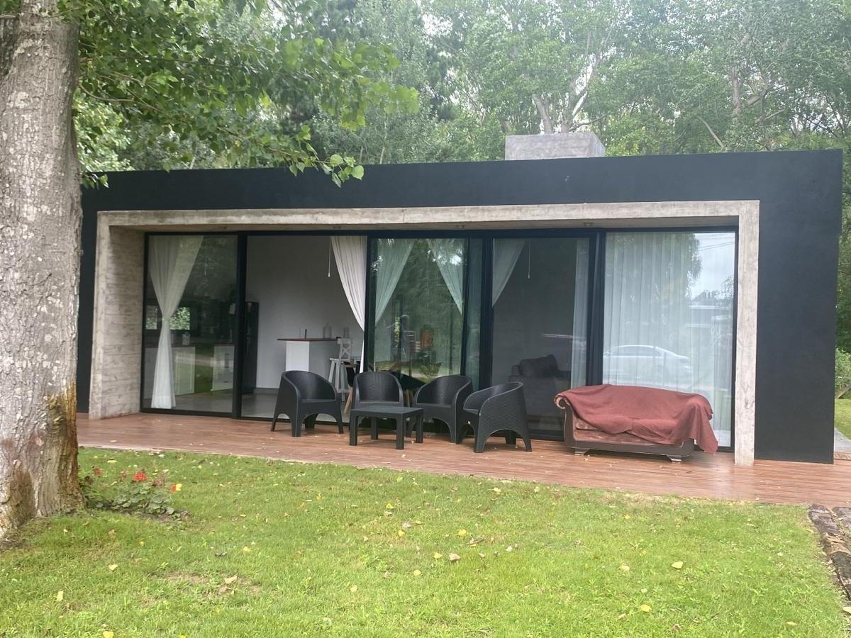 Hermosa Casa Moderna en Costa del Este 3