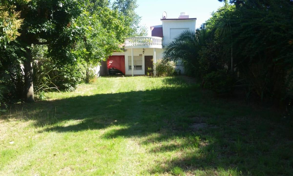 Casa con Espectacular Lote San Clemente del Tuyu 2