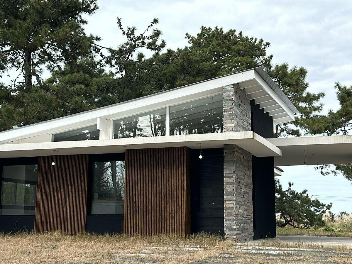 Hermosa Casa en Costa del Este 2