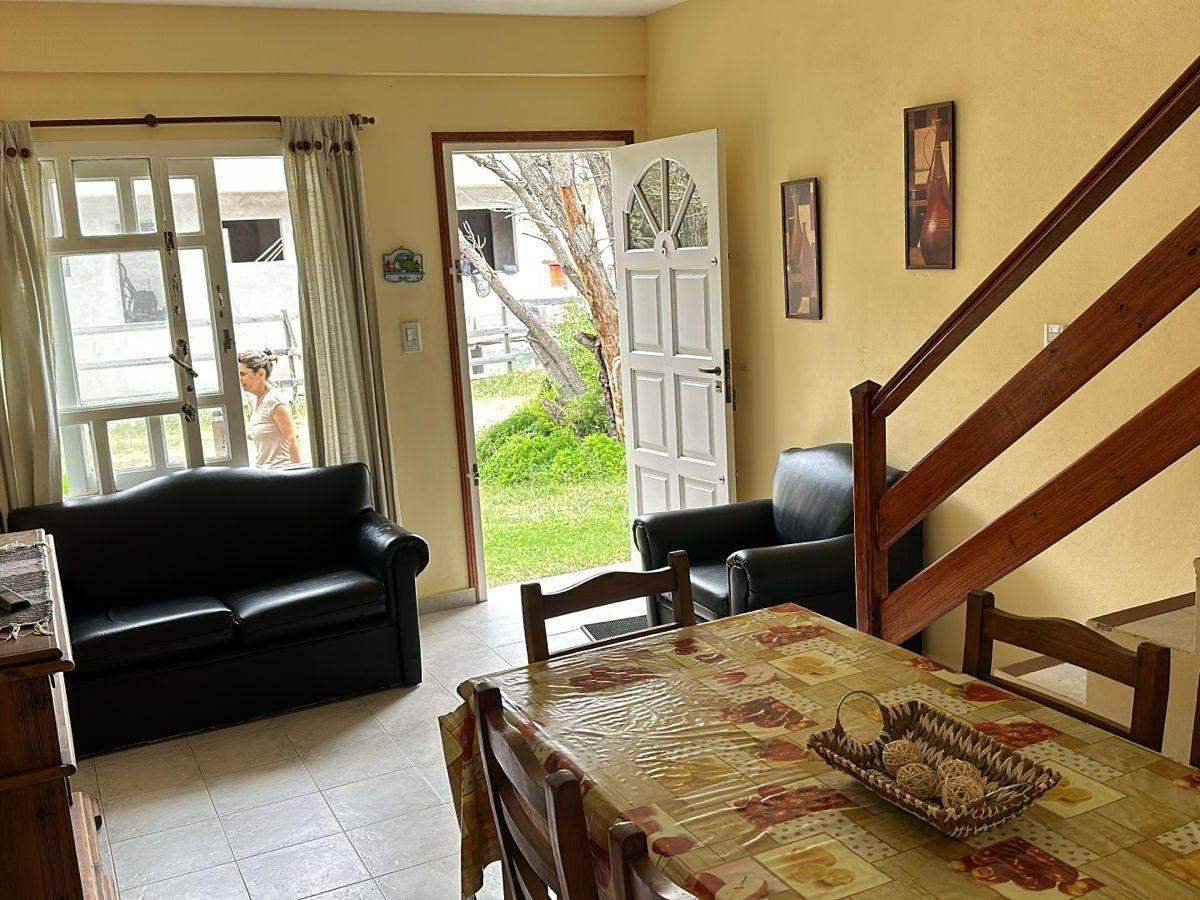 Duplex en Costanera Costa del Este 1